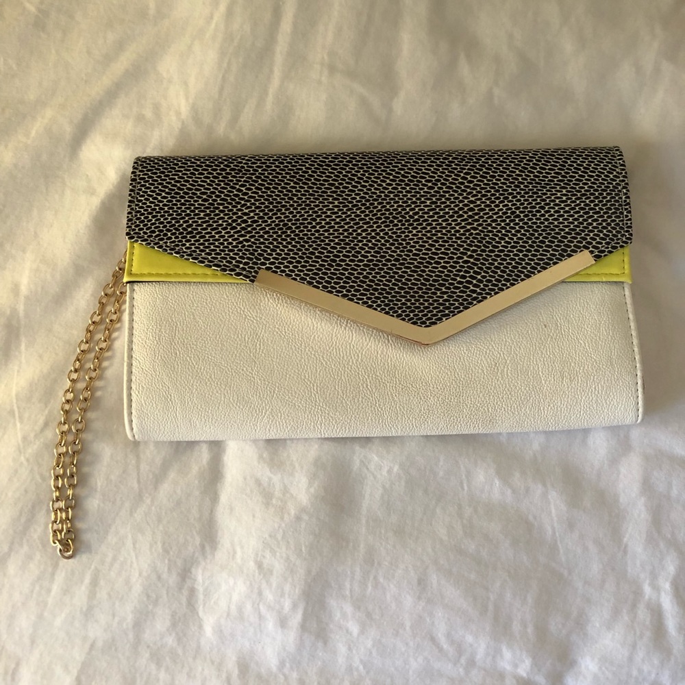 ALDO Clutch